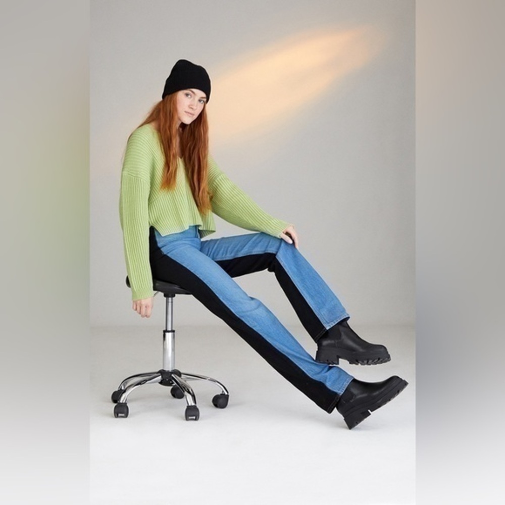 NWT PacSun Eco Blue & Black Paneled 90’s Boyfriend Jeans 25